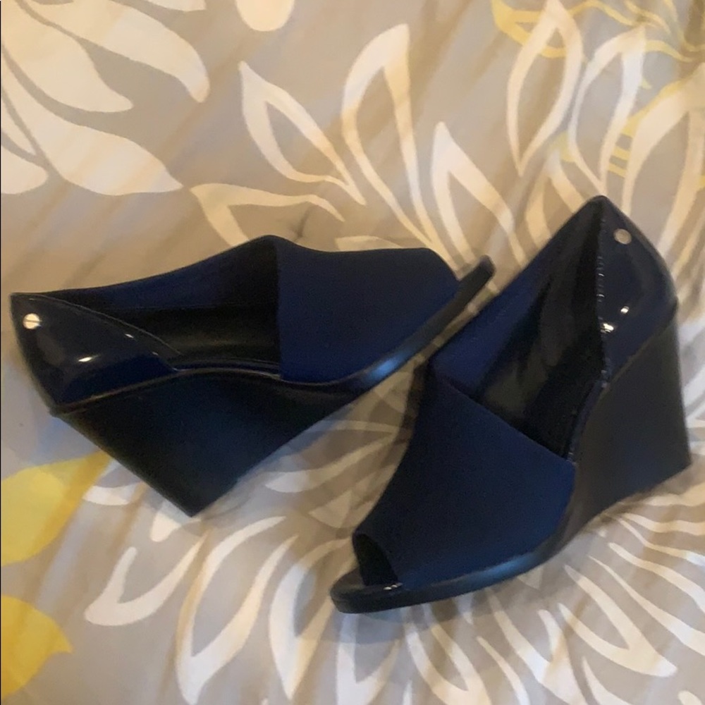 Navy blue two tones mat and patten leather